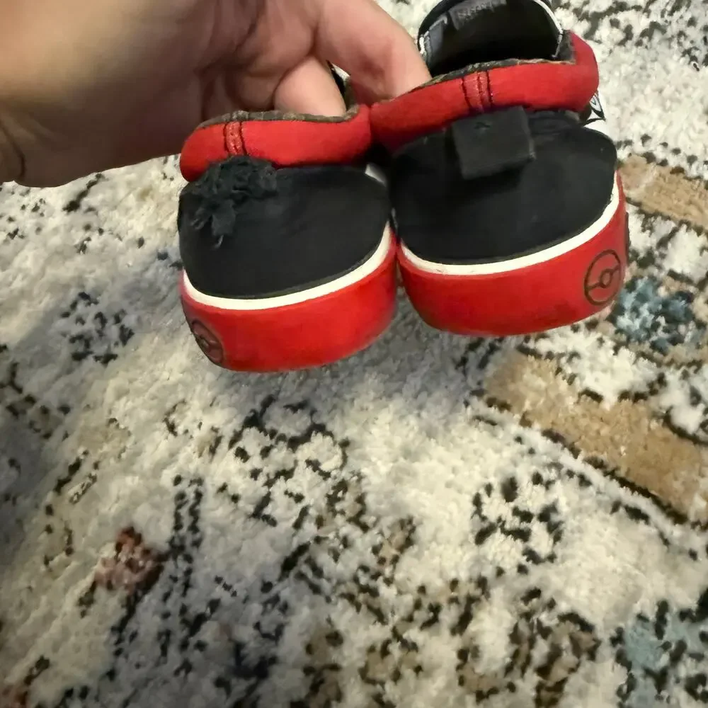 Ground Up Pokémon Slip-On Shoes Youth Size 3 Pikachu Eevee Charmander‎ 2023
